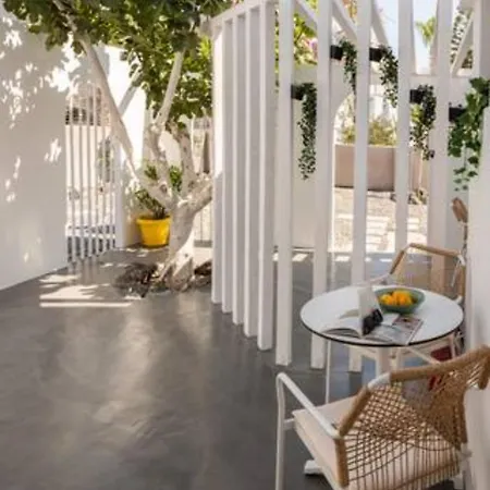 Piccole Guest house Kamari (Santorini)