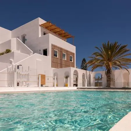 Guest house Piccole Kamari (Santorini)